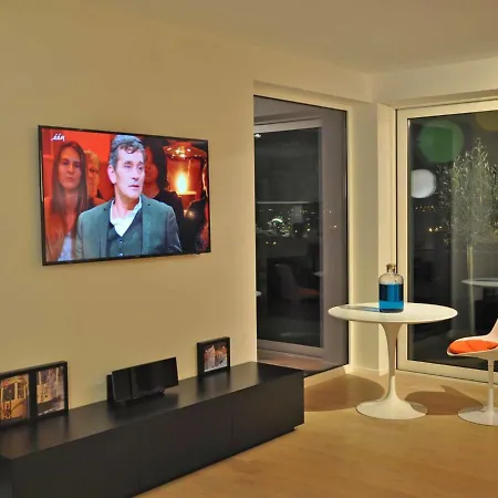 Victoria By Interhome *